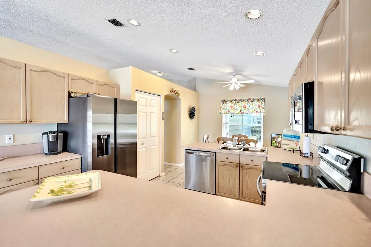 5886 Las Colinas Circle - 32