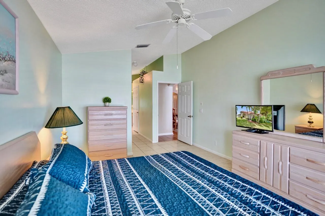 5886 Las Colinas Circle - 52