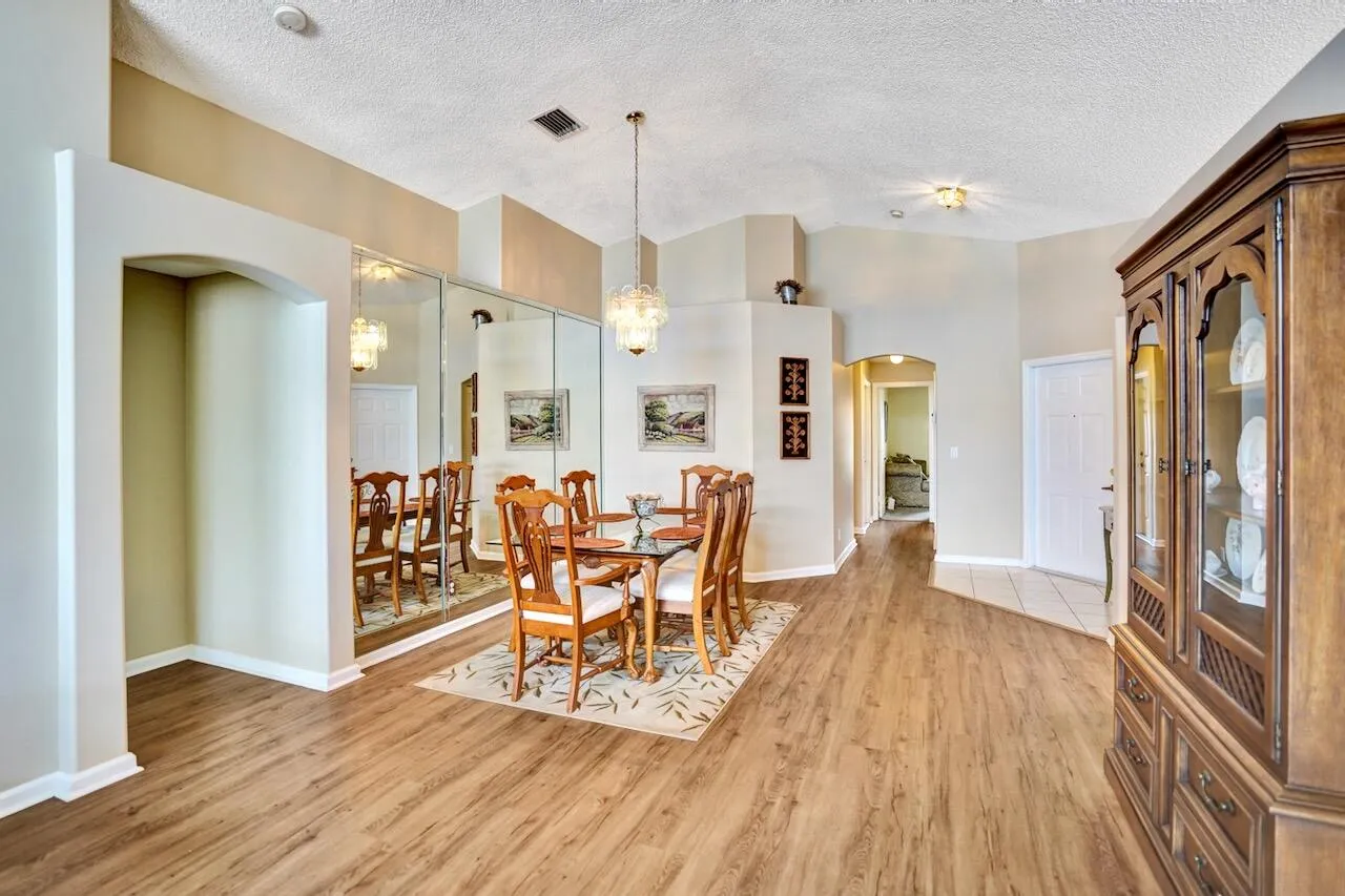 5886 Las Colinas Circle - 23