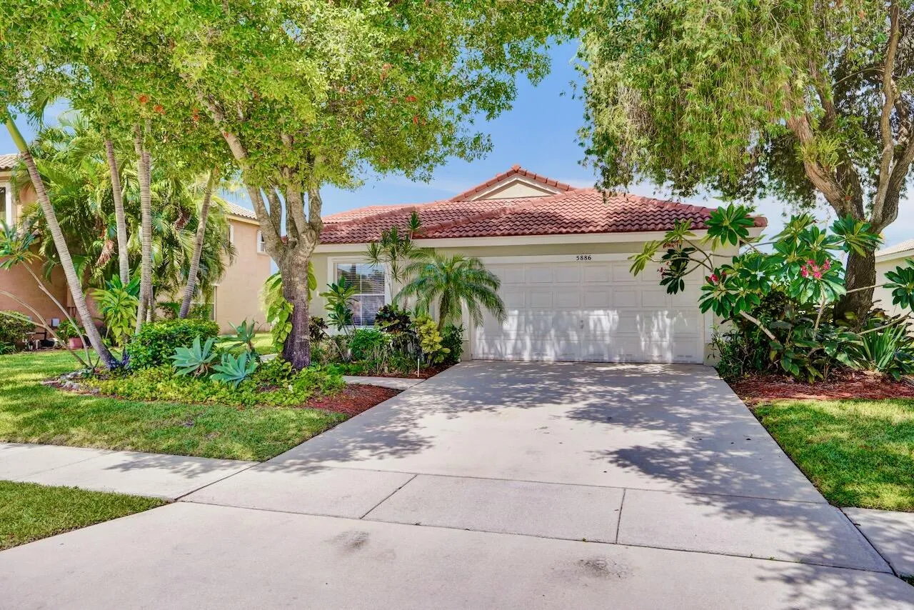 5886 Las Colinas Circle - 70