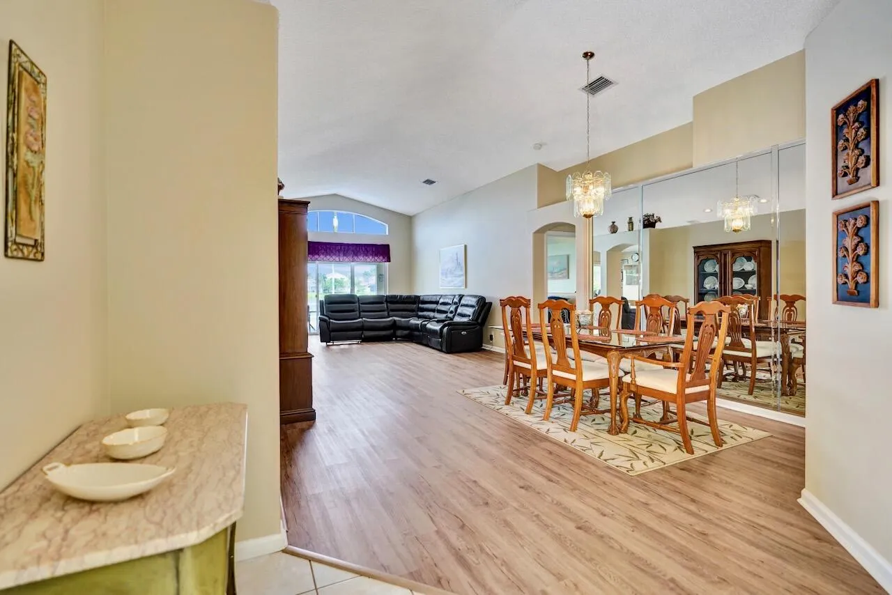 5886 Las Colinas Circle - 16