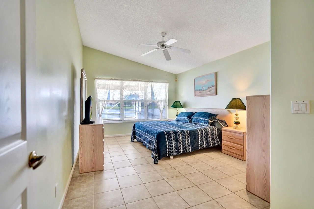 5886 Las Colinas Circle - 49