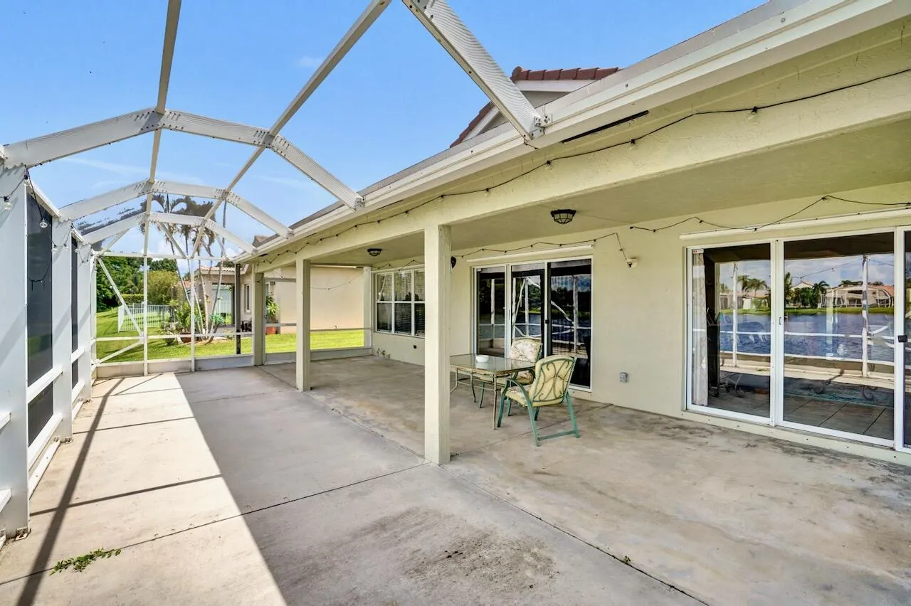 5886 Las Colinas Circle - 63