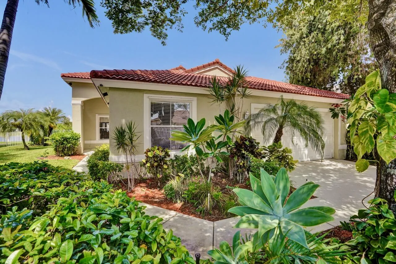 5886 Las Colinas Circle - 77
