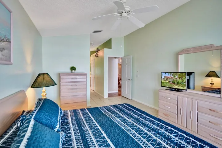 5886 Las Colinas Circle - 52