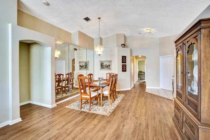 5886 Las Colinas Circle - 23