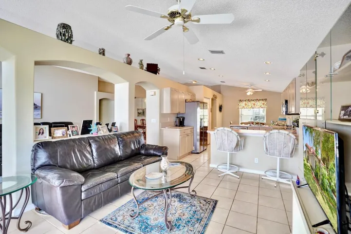 5886 Las Colinas Circle - 28
