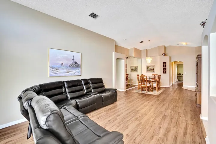 5886 Las Colinas Circle - 22