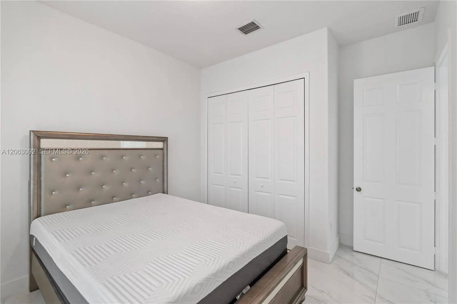 Property photo 210
