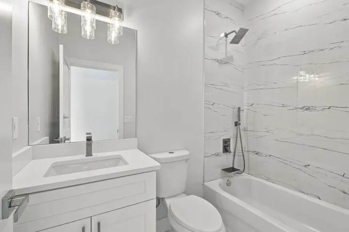 Sorex 281 Bali St SE NW Palm Bay Bathroo