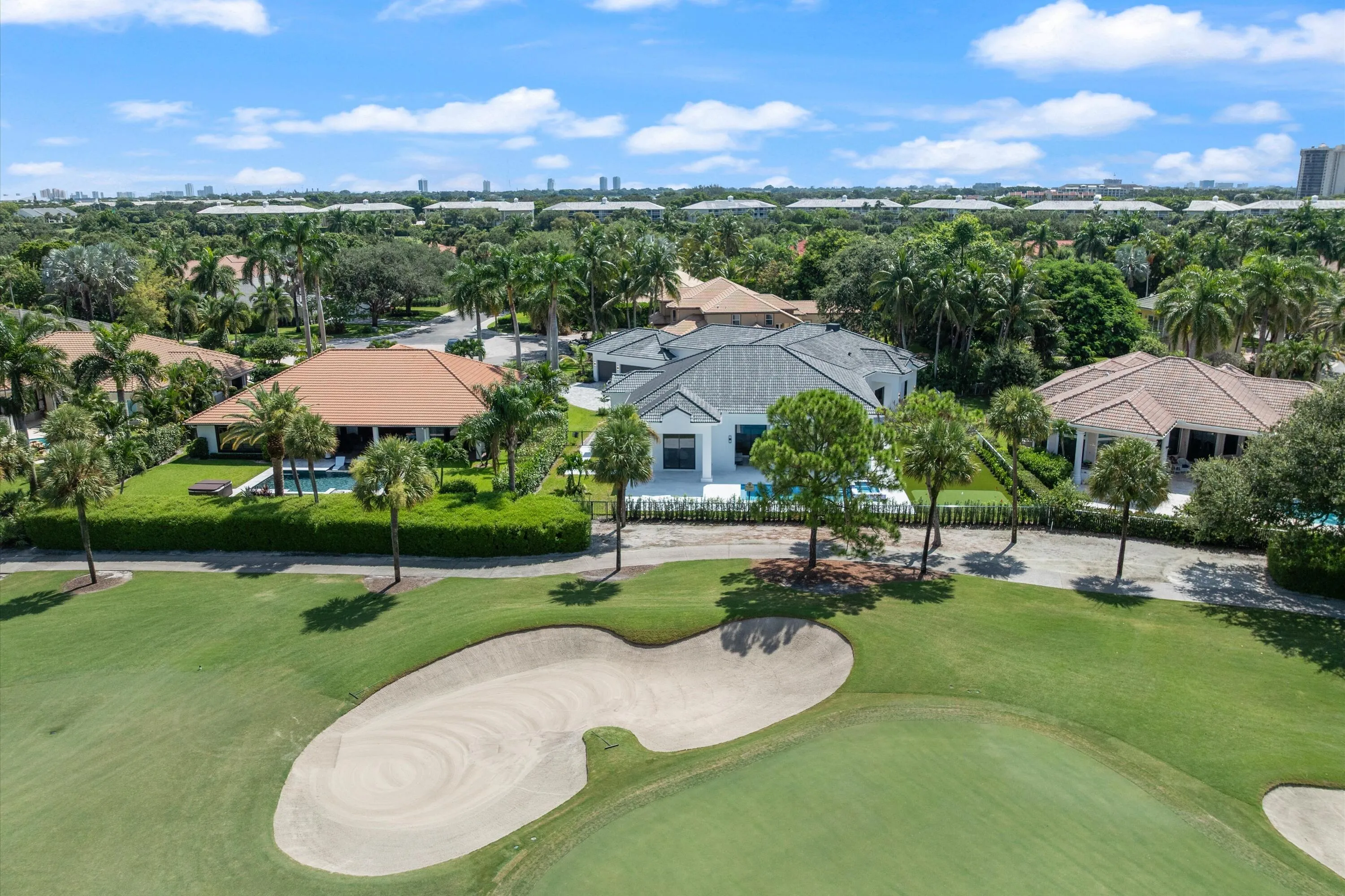 48-2525 Seminole Circle WPB, FL-907