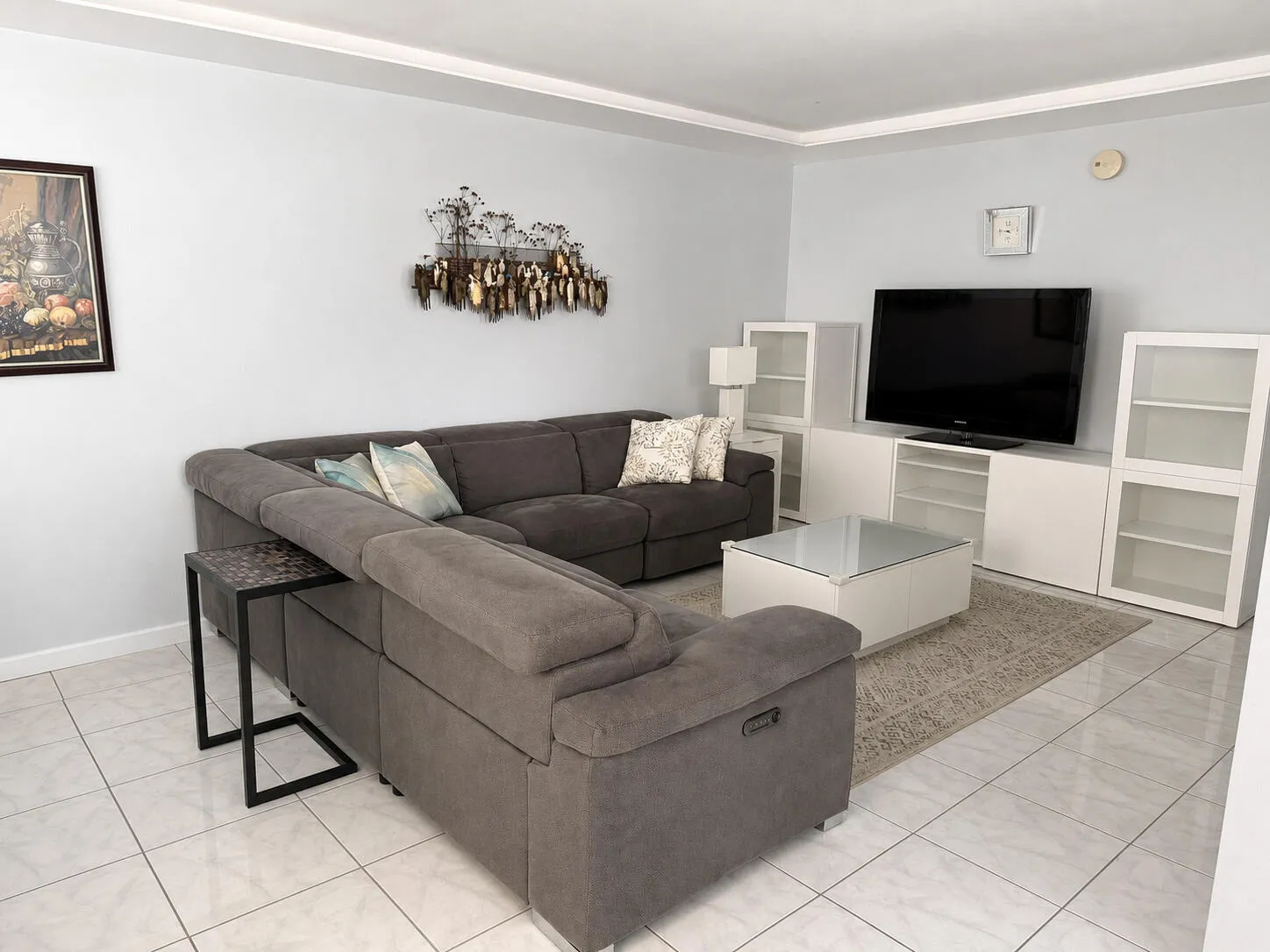 05_LIVING_ROOM_MAIN