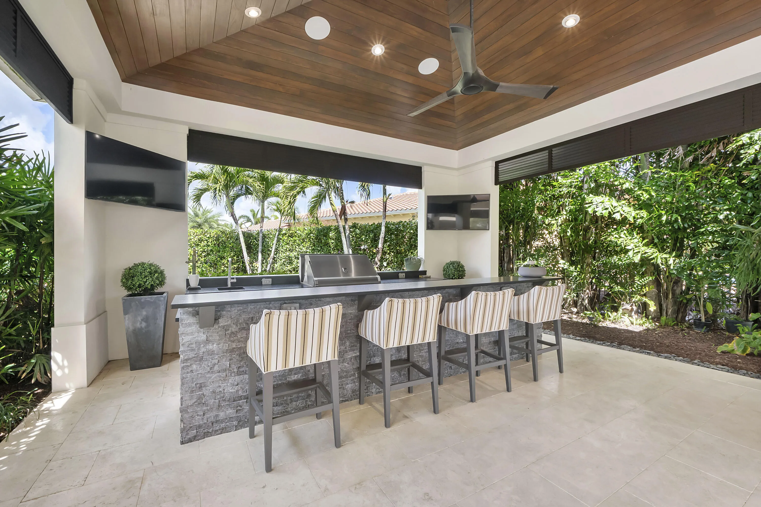 9840 Bay Leaf Ct_063