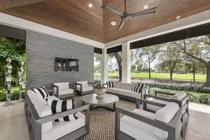 9840 Bay Leaf Ct_061