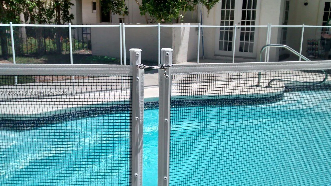 Safety fence