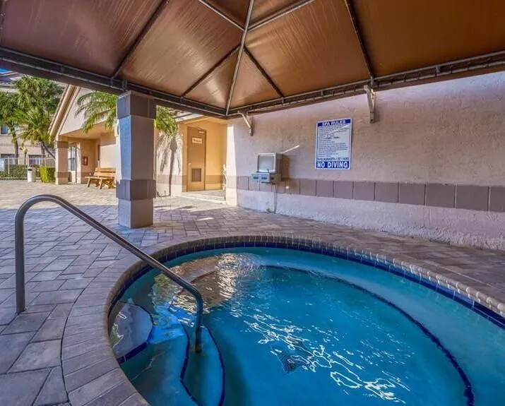 Hot tub