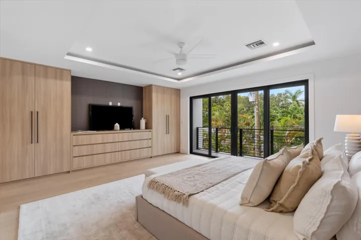 15-1131 NE 12th Ave Ft. Lauderdale, FL-1