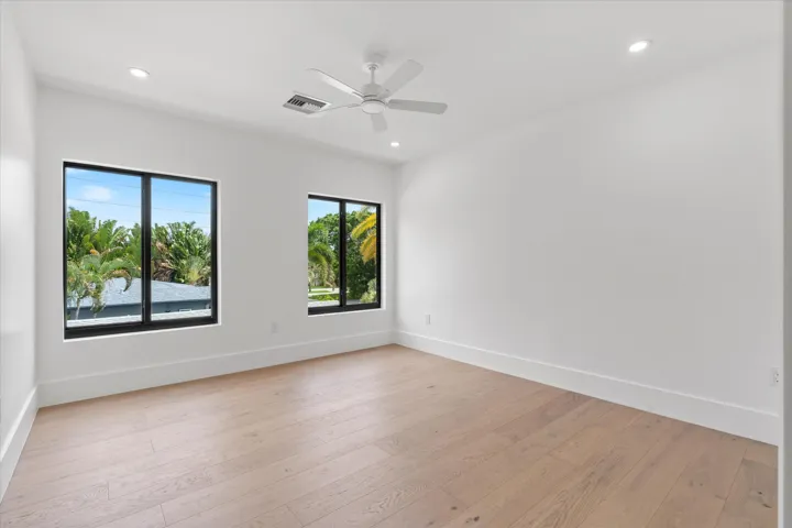 22-1131 NE 12th Ave Ft. Lauderdale, FL-1