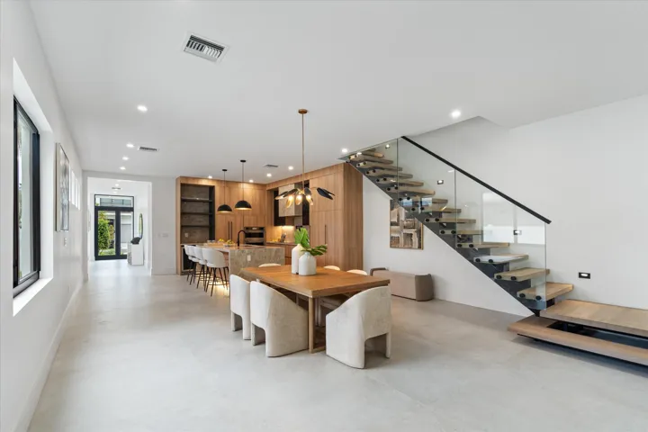 09-1131 NE 12th Ave Ft. Lauderdale, FL-1
