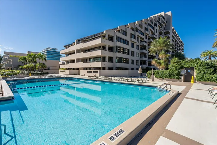 Beach pool