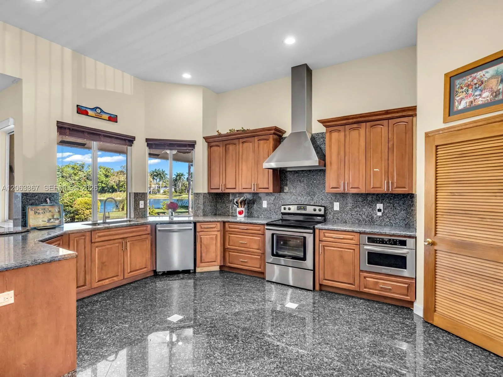Property photo 28