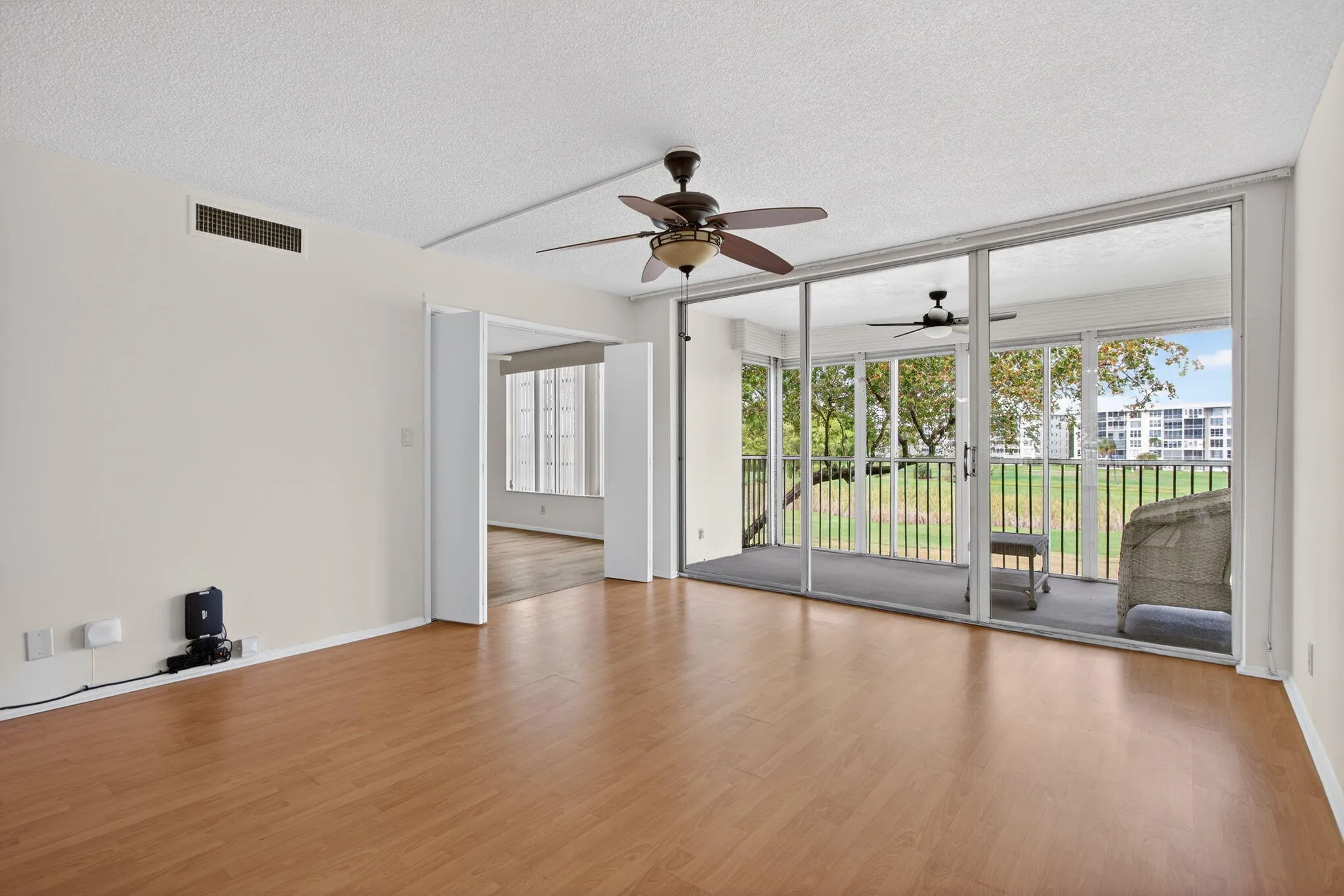 12-web-or-mls-2561 -2577