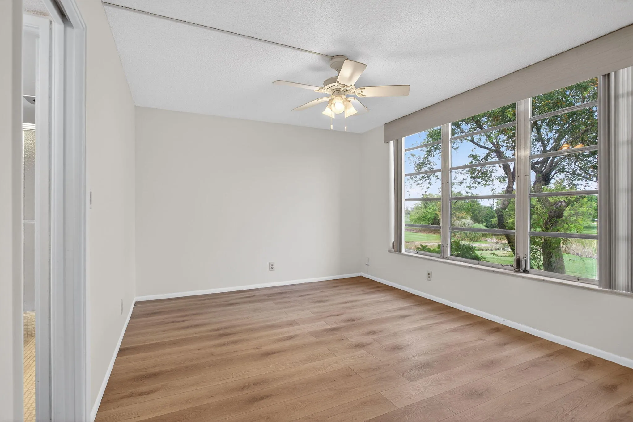 15-web-or-mls-2561 -2594