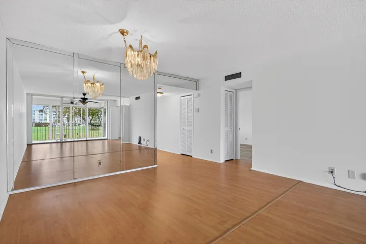 9-web-or-mls-2561 -2564