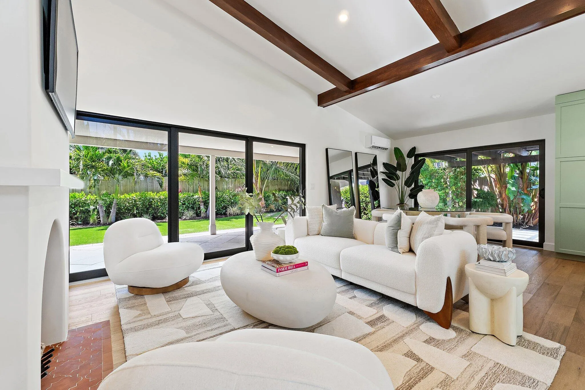047-420GulfRd-NorthPalmBeach-SMALL