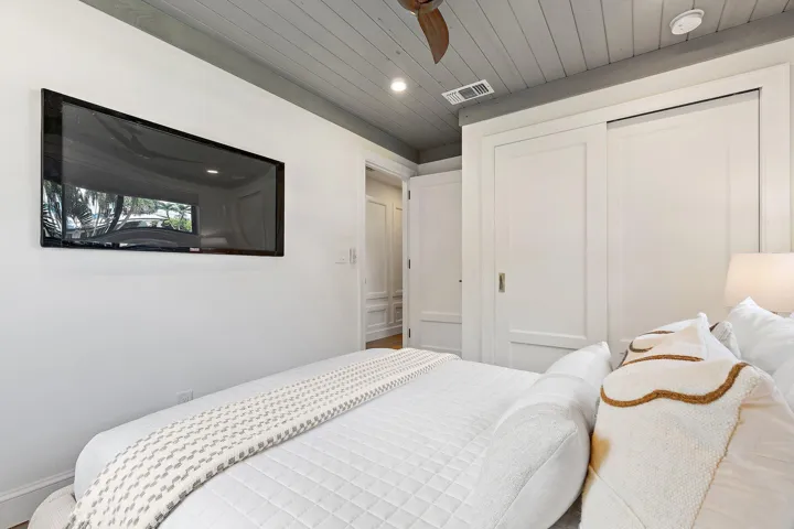 100-420GulfRd-NorthPalmBeach-SMALL