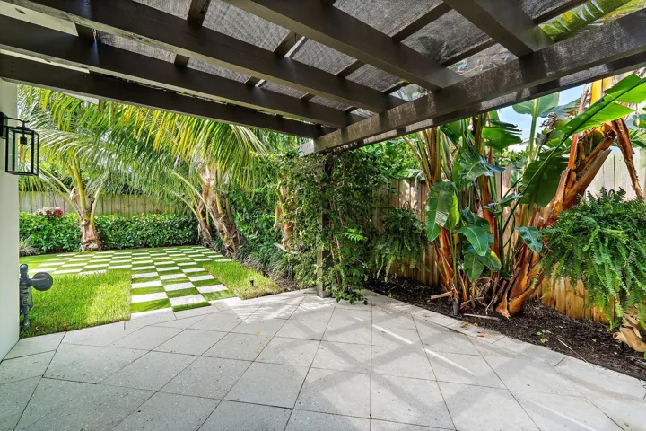106-420GulfRd-NorthPalmBeach-SMALL