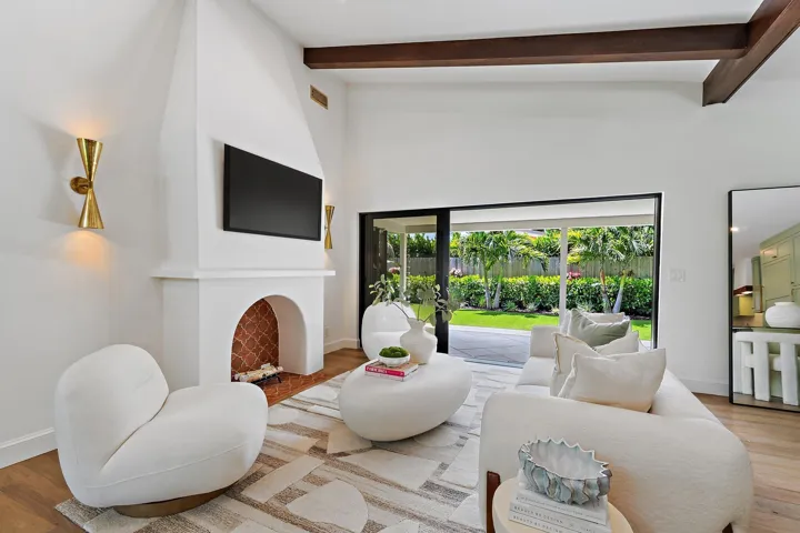048-420GulfRd-NorthPalmBeach-SMALL