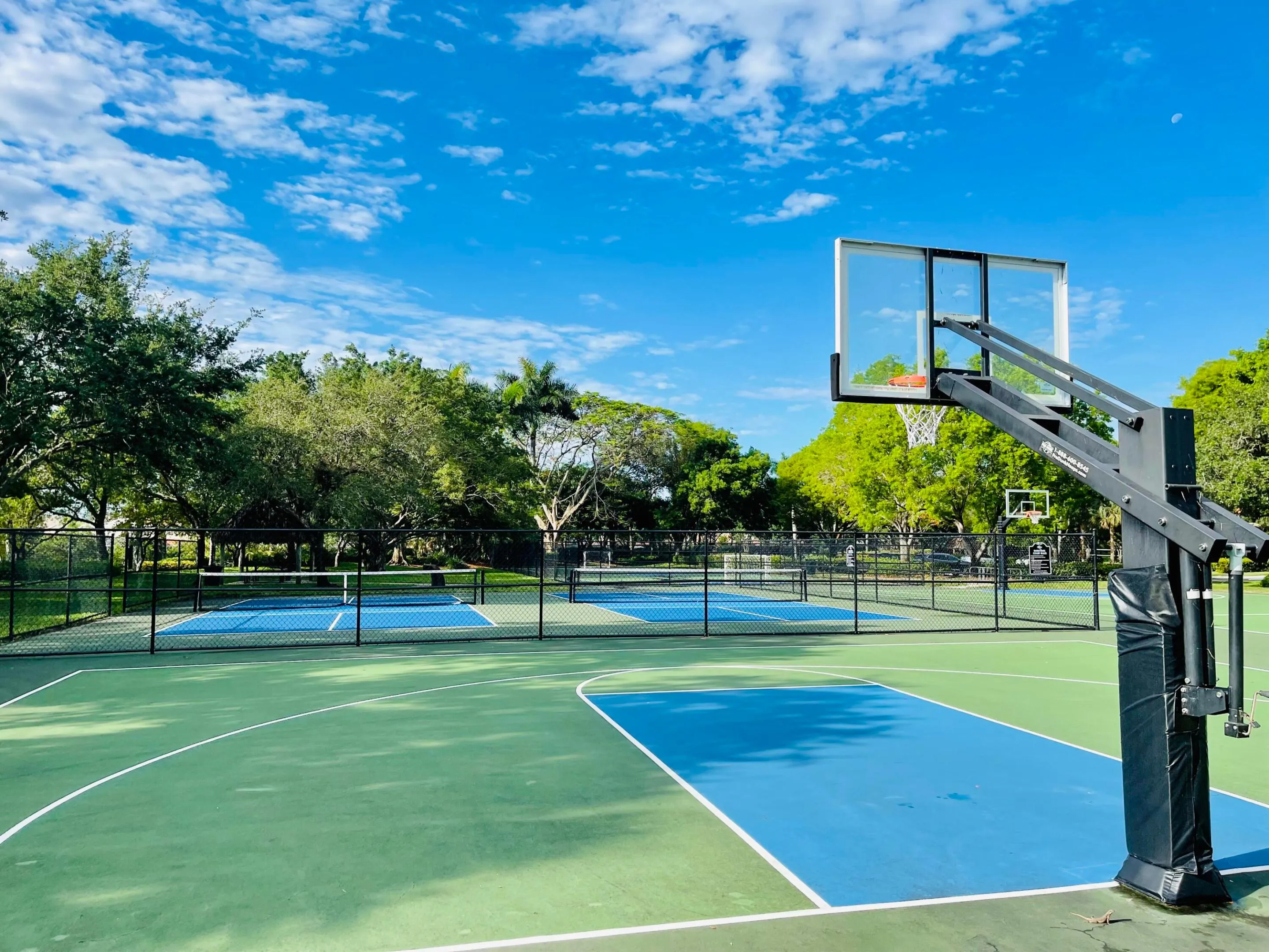 pickleball-court