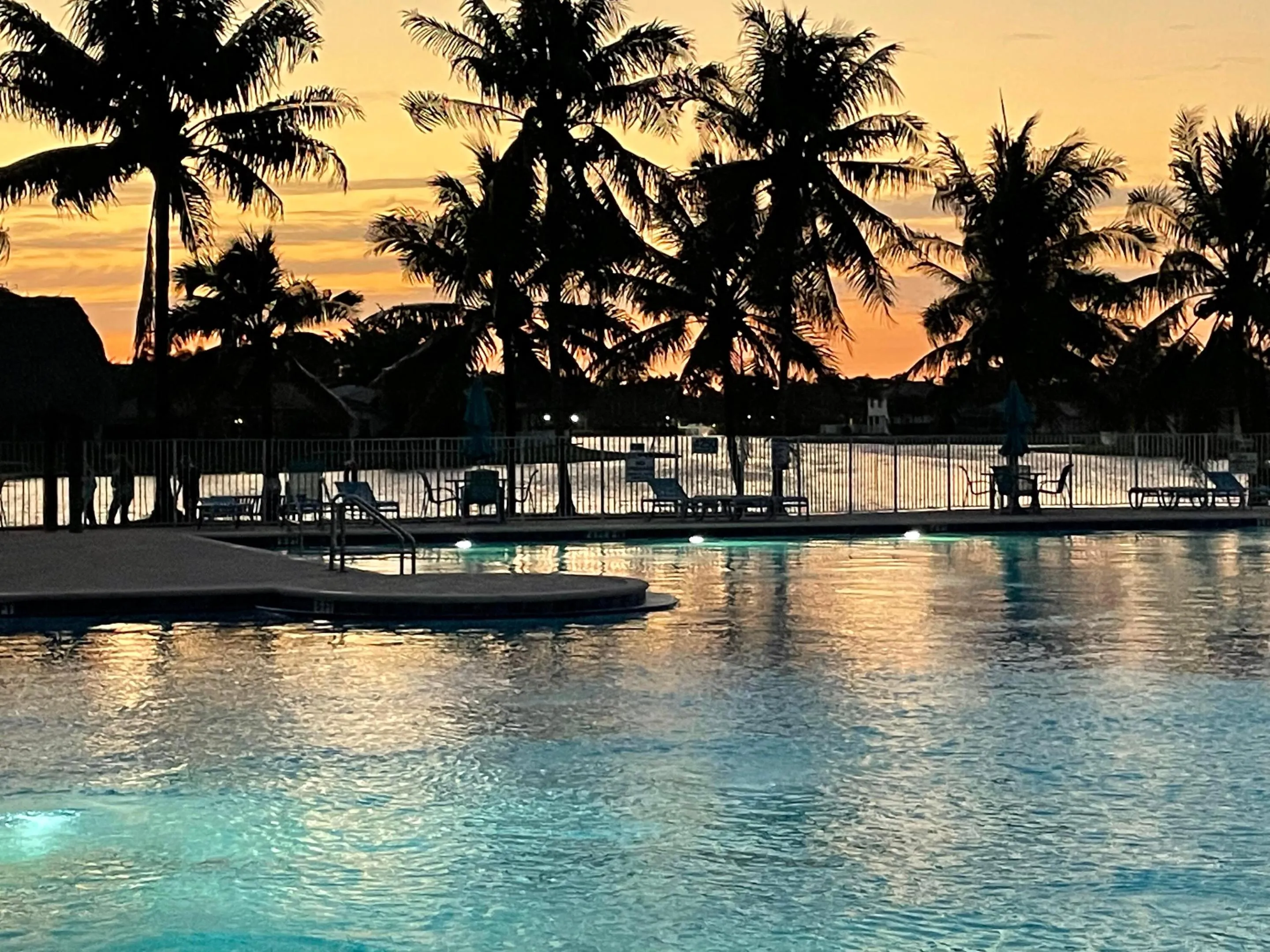 Sunset Ridges pool