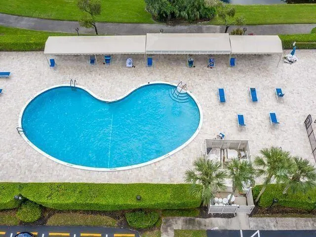 pool 4