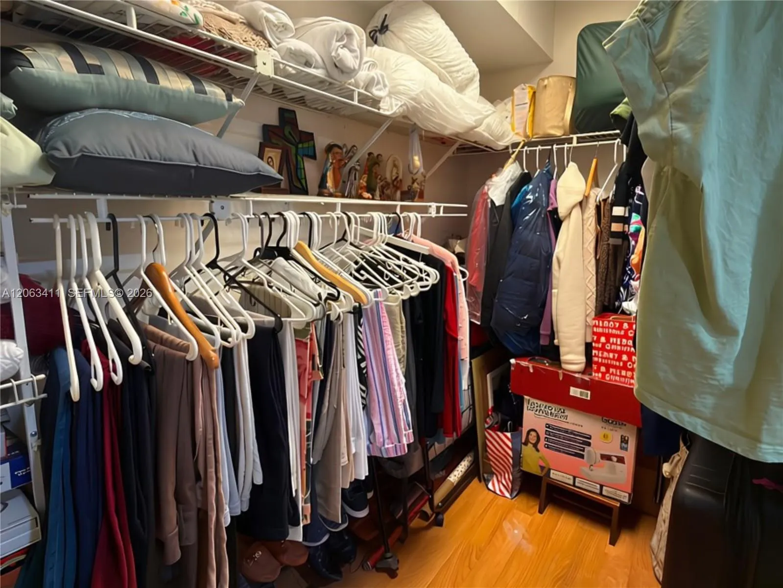 Photo 12