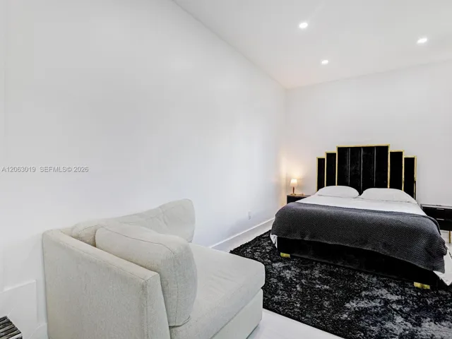 Bedroom Suite #2