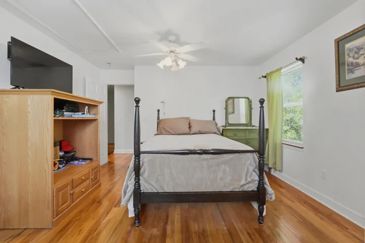 2nd floor bedroom