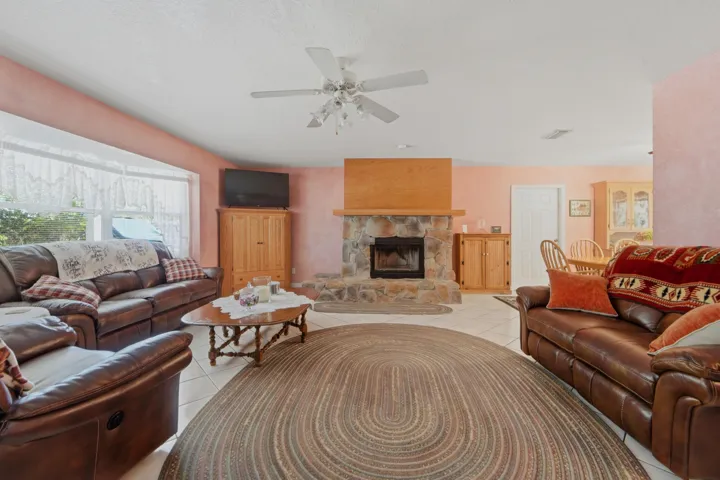 8645_SE_Alabama_place_Hobe_sound_001
