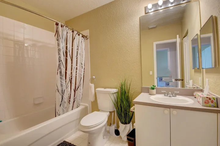 2nd Bathroom