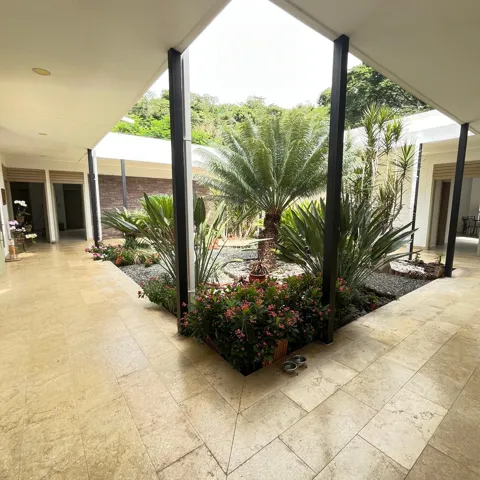 Each space has been designed with top-quality materials, where exclusivity and good taste make the difference, offering spacious, bright, and comfortable environments.