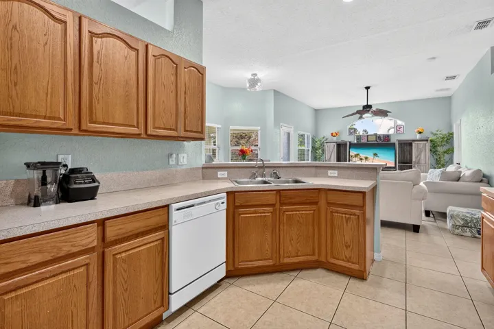 24-web-or-mls-5P1A4713