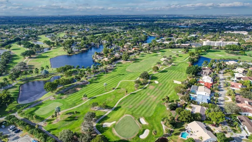 Jacaranda Country Club (1)