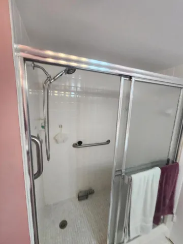 sb master shower