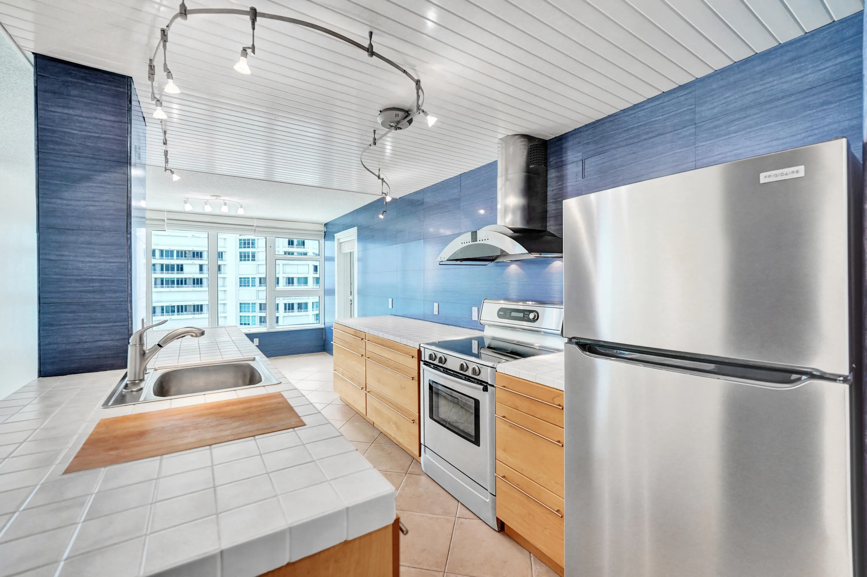 Open Kitchen