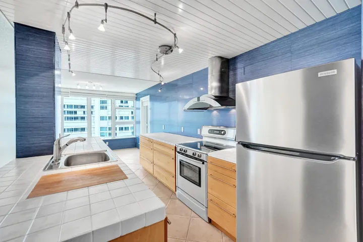 Open Kitchen