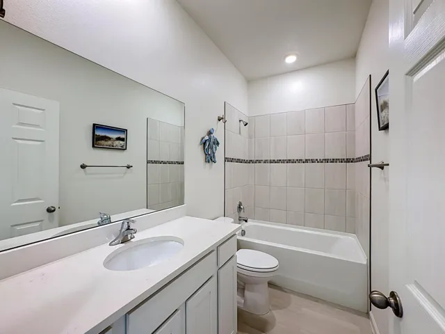 2nd bathroom