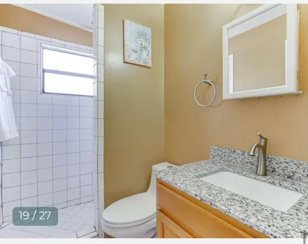 Guest Bathroom2