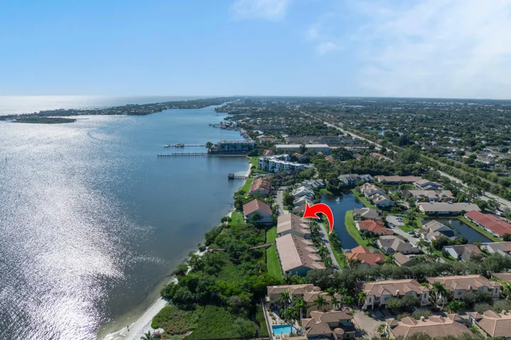 88 N Lakeshore Dr