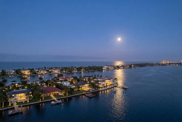 88 N Lakeshore Dr
